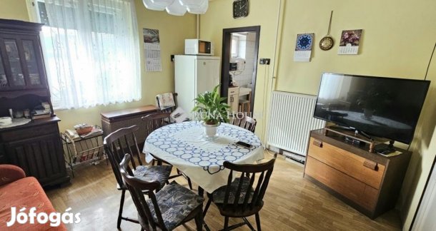 Eladó 179 nm-es ház Bogád