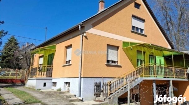 Eladó 180 nm-es ház Gyömrő