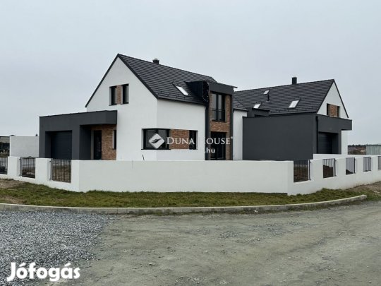 Eladó 180 nm-es ház Szombathely