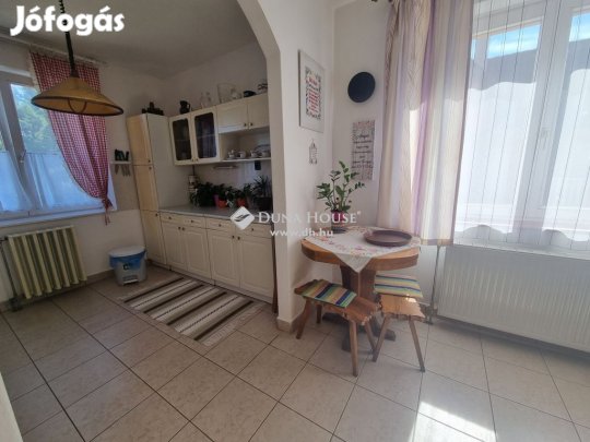 Eladó 182 nm-es ház Gárdony