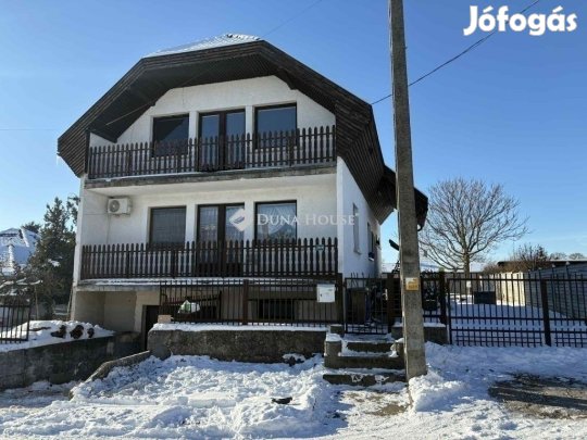 Eladó 188 nm-es ház Ócsa