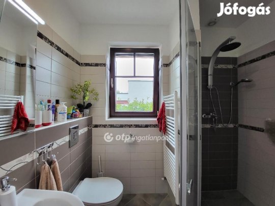 Eladó 188 nm-es ház Zamárdi