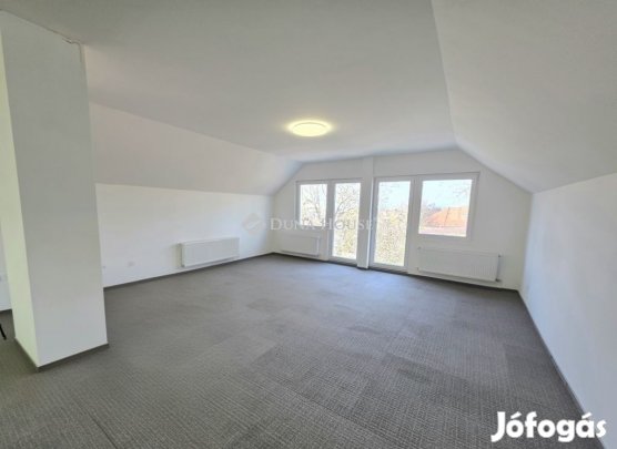 Eladó 190 nm-es ház Fót
