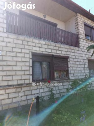Eladó 190 nm-es ház Újfehértó