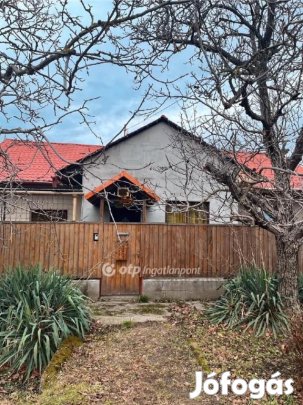 Eladó 192 nm-es ház Tárnok