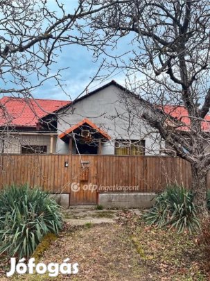 Eladó 192 nm-es ház Tárnok