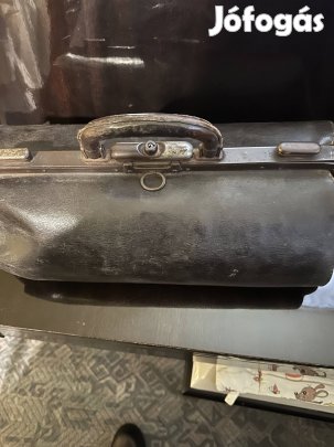 Eladó 1934 évi Bába Táska könyvel