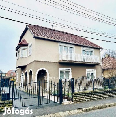 Eladó 195 nm-es ház Miskolc