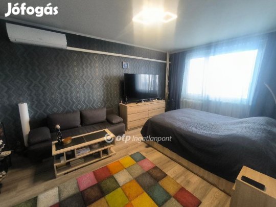 Eladó 1+1 szobás, 1.emeleti lakás - Miskolc, Középszer u.