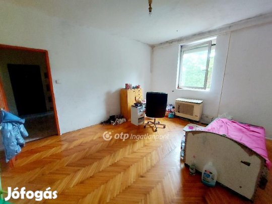 Eladó 1. emeleti, 54 nm-es 2 szobás lakás Miskolc-Perecesen!