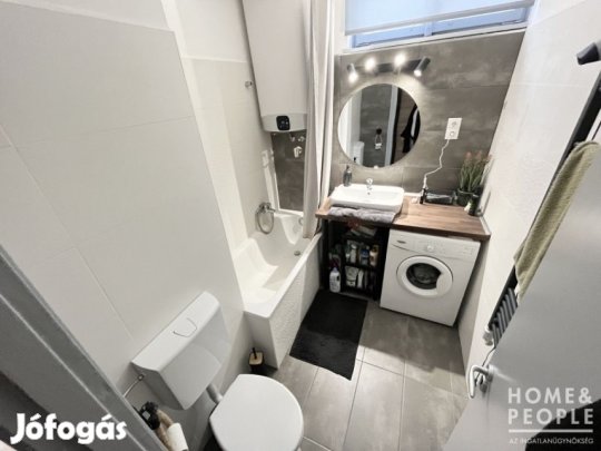 Eladó 1. emeleti erkélyes tégla lakás Szeged-Tarjánban!