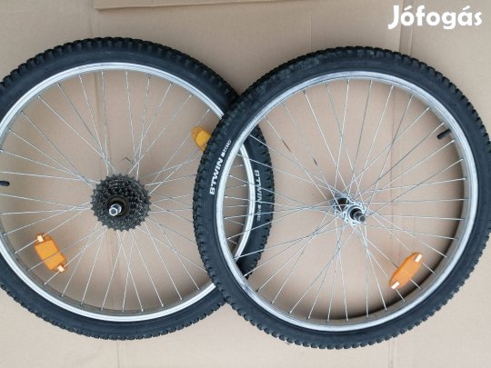 Eladó 1 garnitúra komplett kerék 24 collos Mtb kerékpárhoz