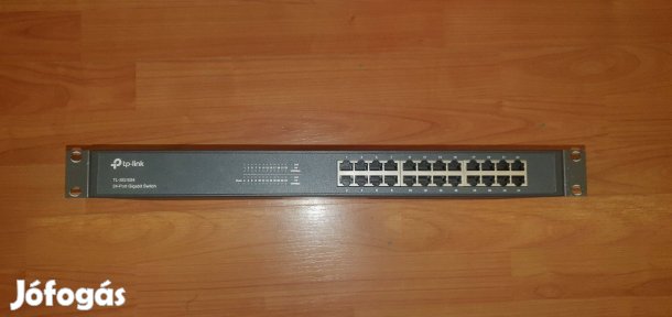 Eladó 1db TP-Link TL-SG1024 24 portos Gigabit Switch (Rackfülekkel)