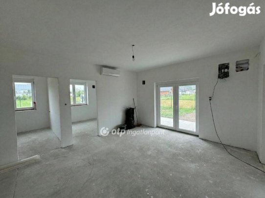 Eladó 200 nm-es ház Demjén