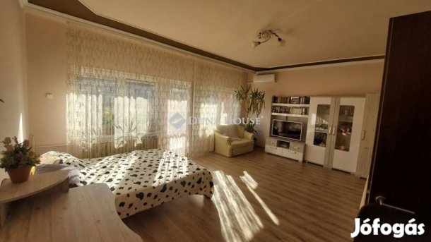 Eladó 200 nm-es ház Kakasd