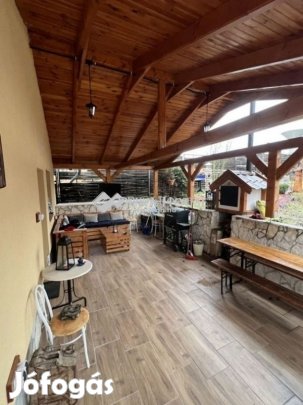 Eladó 200 nm-es ház Kóka