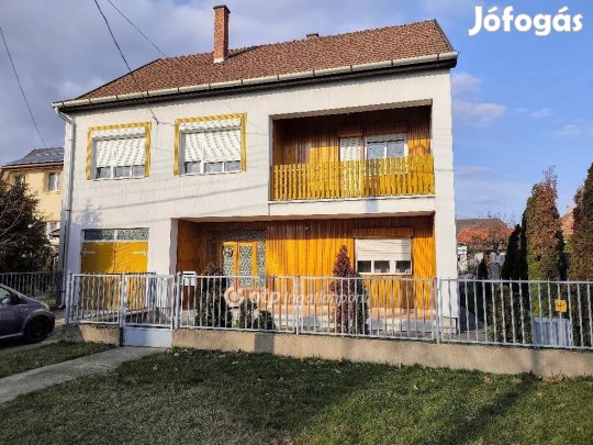 Eladó 200 nm-es ház Sárospatak
