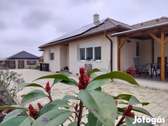 Eladó 2023- ba épült Családi ház Győrszemere