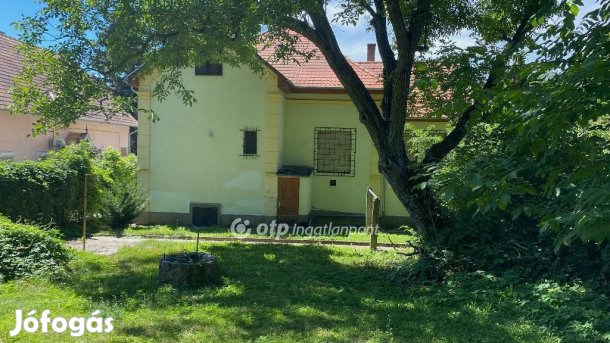 Eladó 204 nm-es ház Fonyód