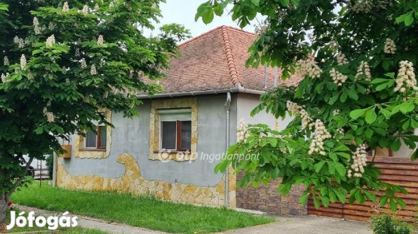 Eladó 206 nm-es ház Balmazújváros
