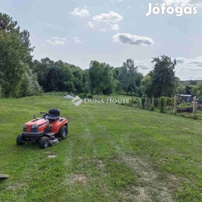 Eladó 2124 nm-es telek Bakonycsernye