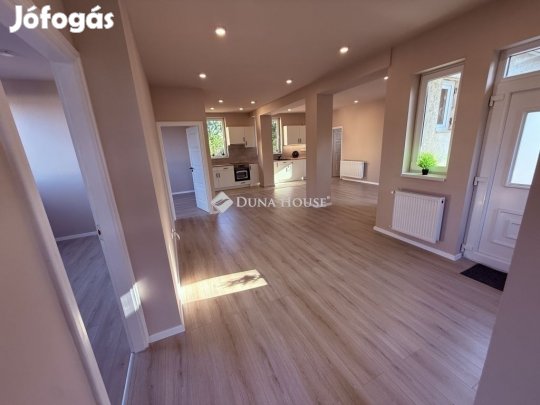 Eladó 212 nm-es ház Debrecen