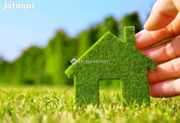 Eladó 2201 nm-es telek Tápiószecső