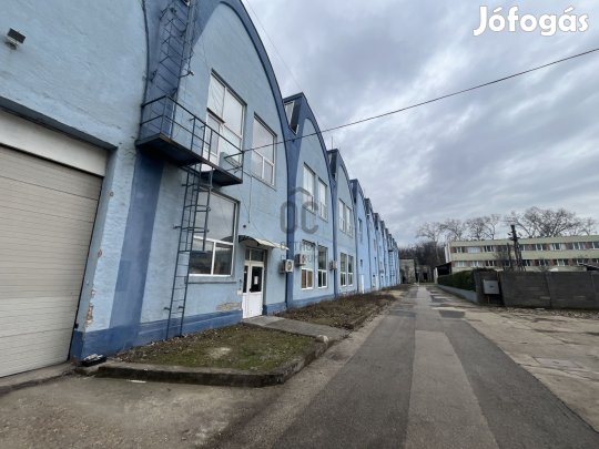 Eladó 220 m-es, kétszintes épületrész a Szigetszentmiklós ÁTI Szigeti