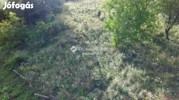 Eladó 2265 nm-es telek Köveskál