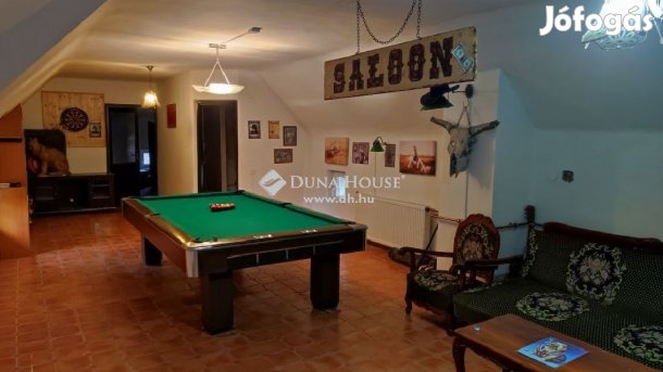 Eladó 229 nm-es ház Jászberény