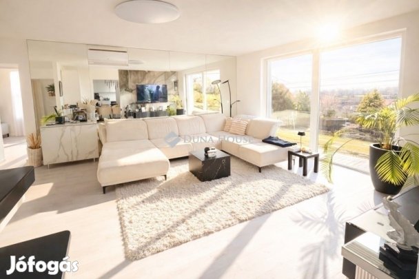 Eladó 230 nm-es ház Kozármisleny