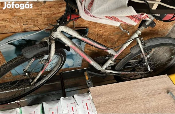 Eladó 24-es gyermek kerékpár