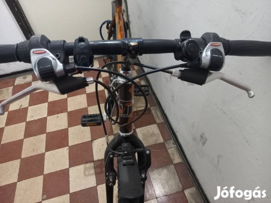 Elado 26 os MTB kerékpár