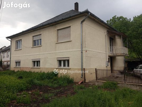 Eladó 275 nm-es ház Borsodnádasd
