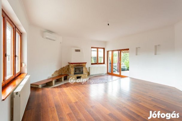 Eladó 280 nm-es ház Szigetszentmiklós