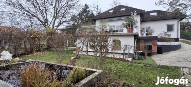 Eladó 284 nm-es ház Taksony