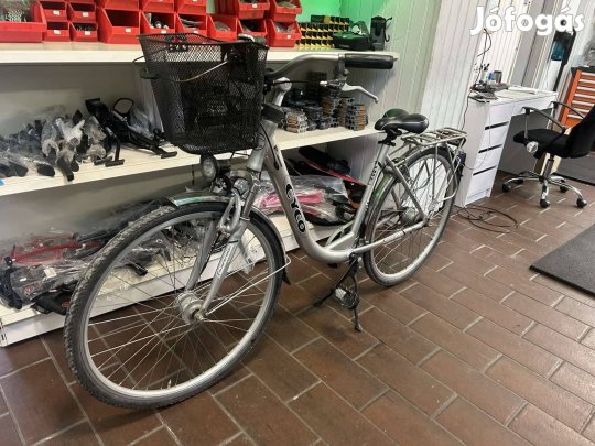 Elado 28 as kerekpar