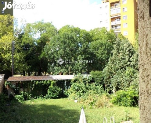 Eladó 28 nm-es lakás Székesfehérvár