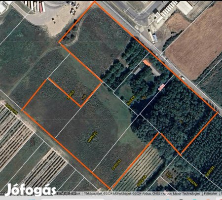 Eladó 29452 m2 ipari, keresk. telek, Csongrád