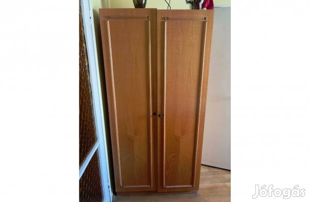 Eladó 2 ajtós szekrény