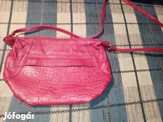 Eladó 2 darab piros női táska