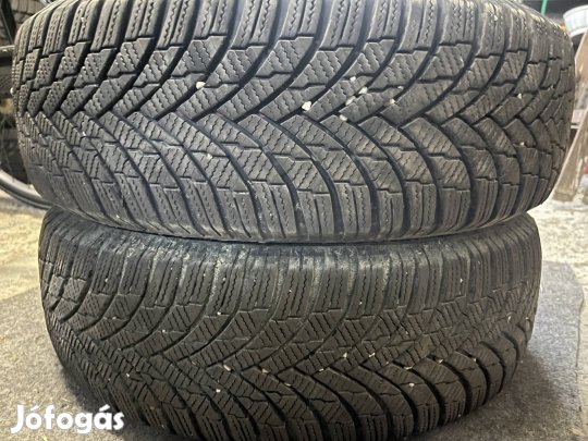 Elado 2 db 195/65R15 téligumi