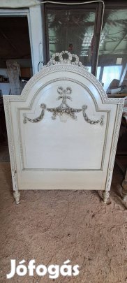 Eladó 2 db antik faragott ágy