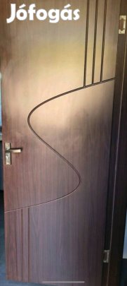 Eladó 2 db beltéri ajtó - jó állapotban (1 db tükrös)