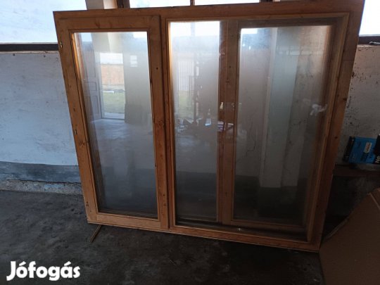 Eladó 2 db fa ablak