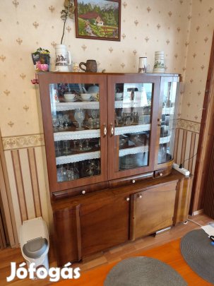 Eladó 2 db.felújított tálaló szekrény!