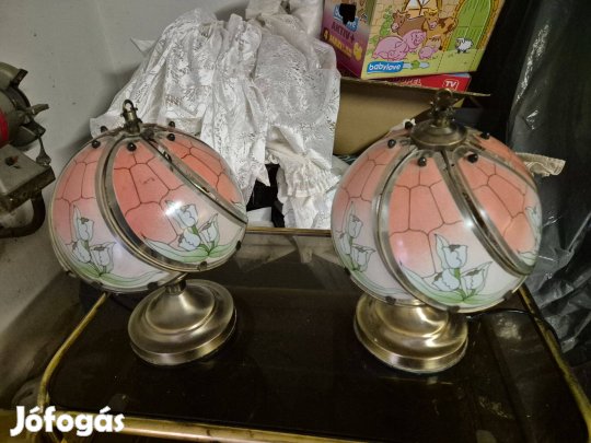 Eladó 2 db hálószobai lámpa