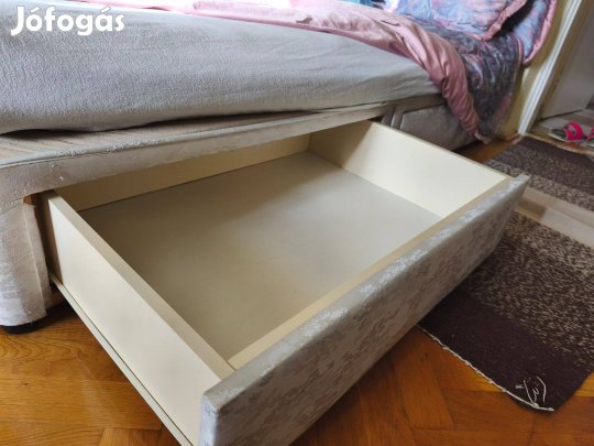 Eladó 2 személyes ágy