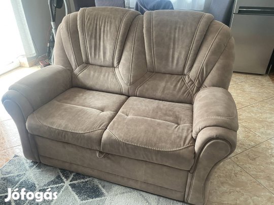 Eladó 2 személyes kanapé ágyneműtartós