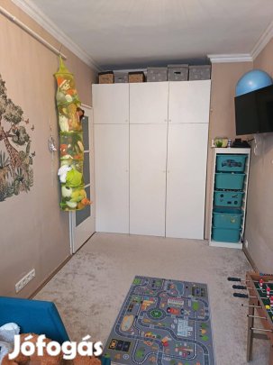 Eladó 2 szóbás tégla lakás Cegléden